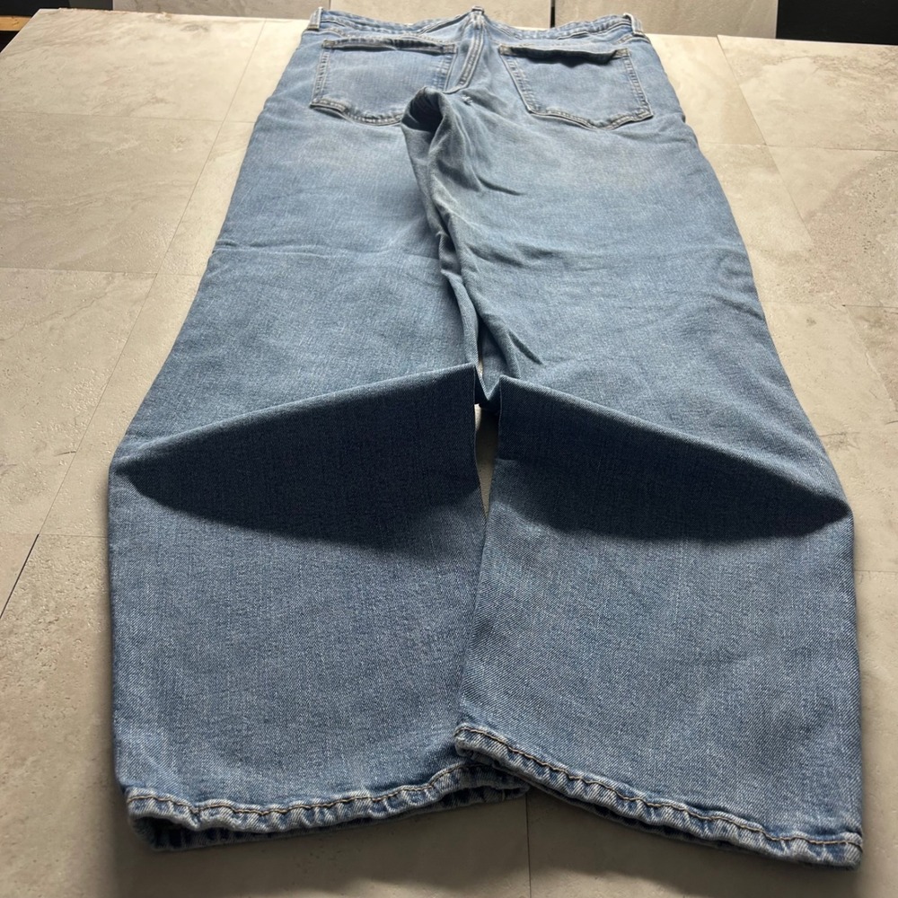 Old Navy Distressed High Waisted Straight Leg Jeans Light Wash Women 16 Tall